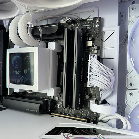 피씨스토어 하이엔드 PC 라이젠9 7950X3D RTX 5070 (32GB, M.2 500GB)