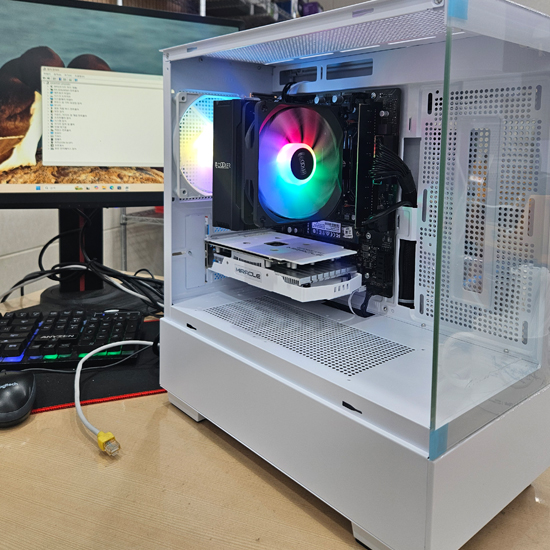피씨스토어 베스트 게이밍PC 라이젠5 5600 RTX3050 (16GB, M.2 500GB)