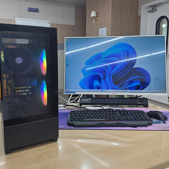 AMD 라이젠7 7800X3D RTX5060TI (16GB, M.2 500GB)