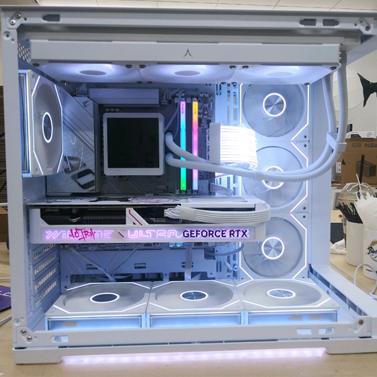 너만을 위한 PC 라이젠7 9800X3D RTX 5070 (32GB, M.2 1TB)