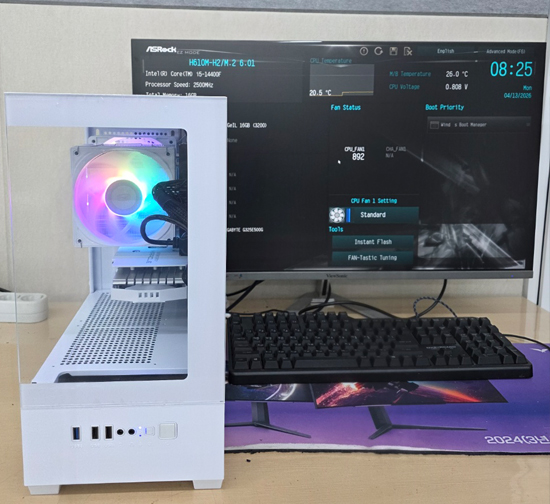 일사천리 화이트 게이밍PC i5 14400F RTX 3050 (16GB, M.2 500GB)