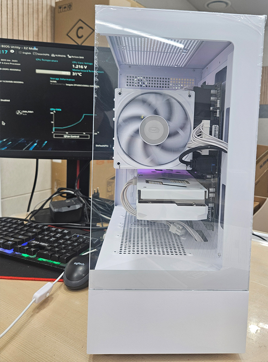 피씨스토어 AMD 베스트 게이밍PC 라이젠5 7500F RTX5060 (16GB, M.2 500GB)