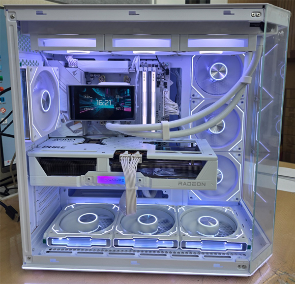 카카톡 상담 판매 (9800X3D/DDR532GB/RX9070XT/1TB)