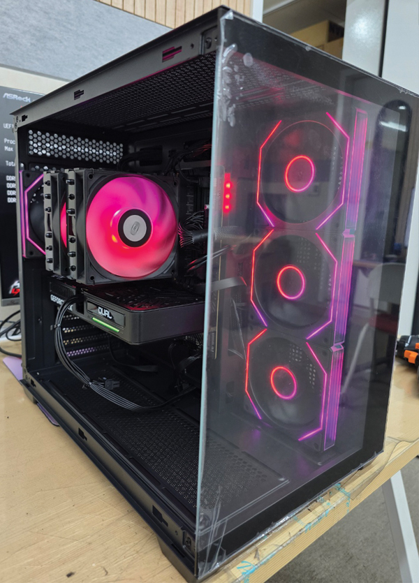 피씨스토어 COOL GAMING 스탠다드 쾌적하게 즐기는 게이밍 PC 라이젠5 9600X RTX5060TI (16GB, M.2 500GB)