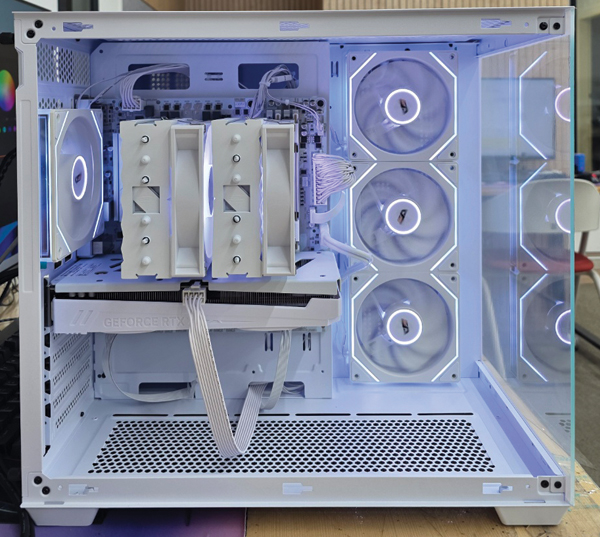 카카오톡 상담 판매 (7800X3D/DDR5 32GB/RTX5060TI)